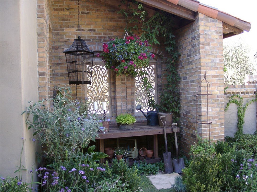 Potting Spot