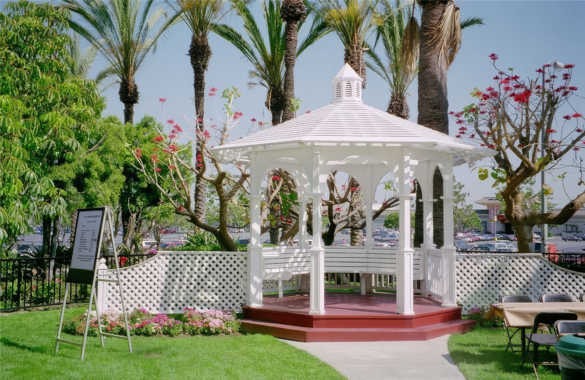 Classic White Octagon Gazebo